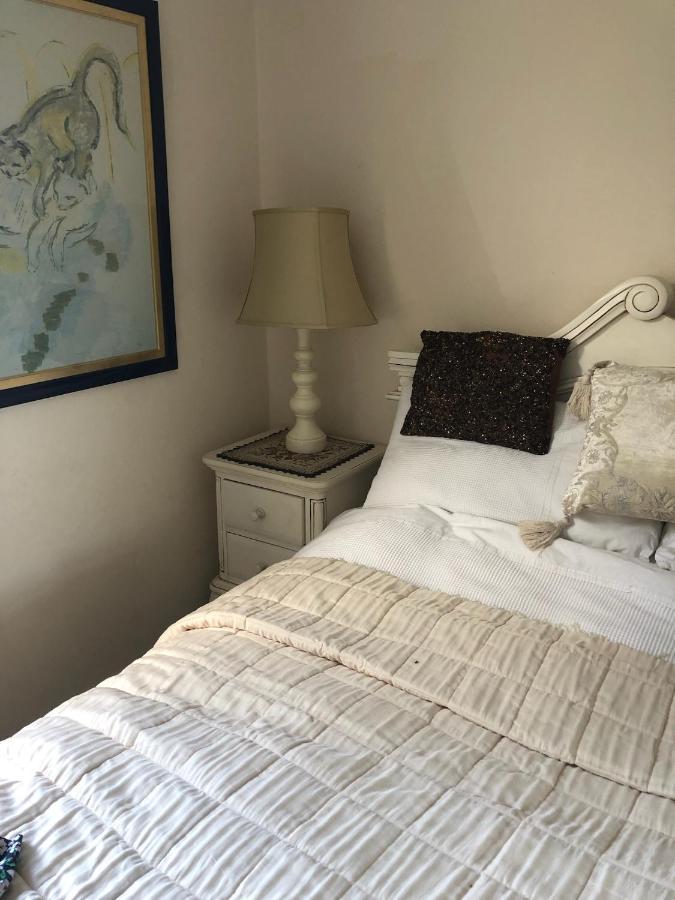 Old Orchard House Bed & Breakfast Lavant Екстериор снимка